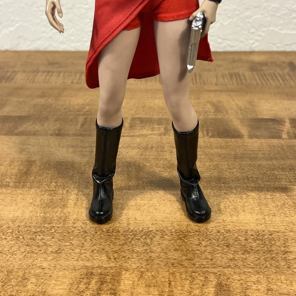 SW Toys Alice Resident Evil Action Figure 1:6 Scale‎